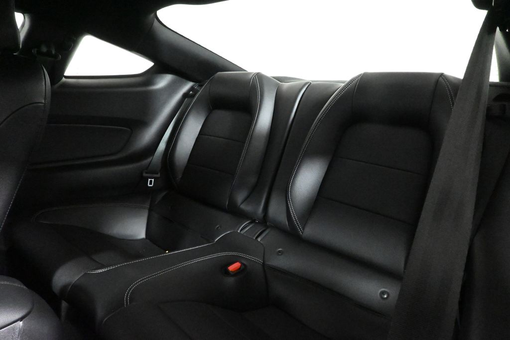 2021 Ford Mustang GT Premium photo 5
