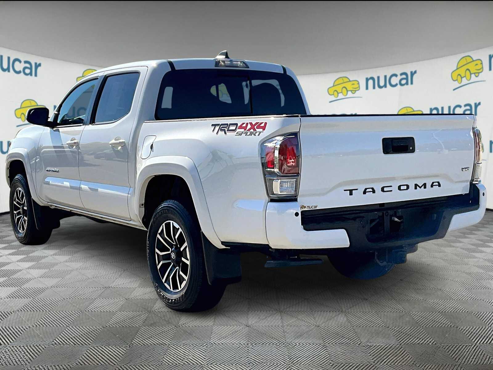2021 Toyota Tacoma TRD Sport photo 4