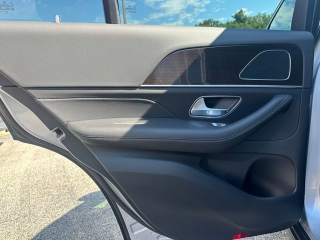 2026 Mercedes Benz GLE 350 4MATIC photo 16