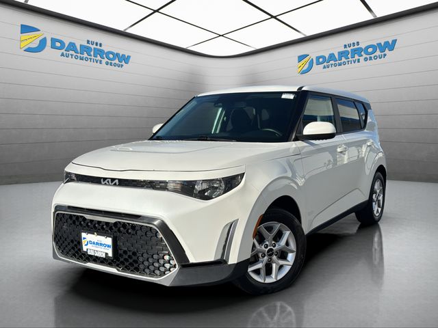 2023 Kia Soul LX's photo