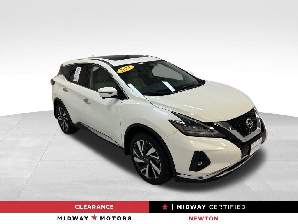 2024 Nissan Murano SL's photo