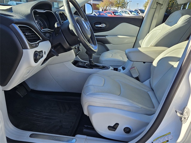 2019 Jeep Cherokee Limited photo 3