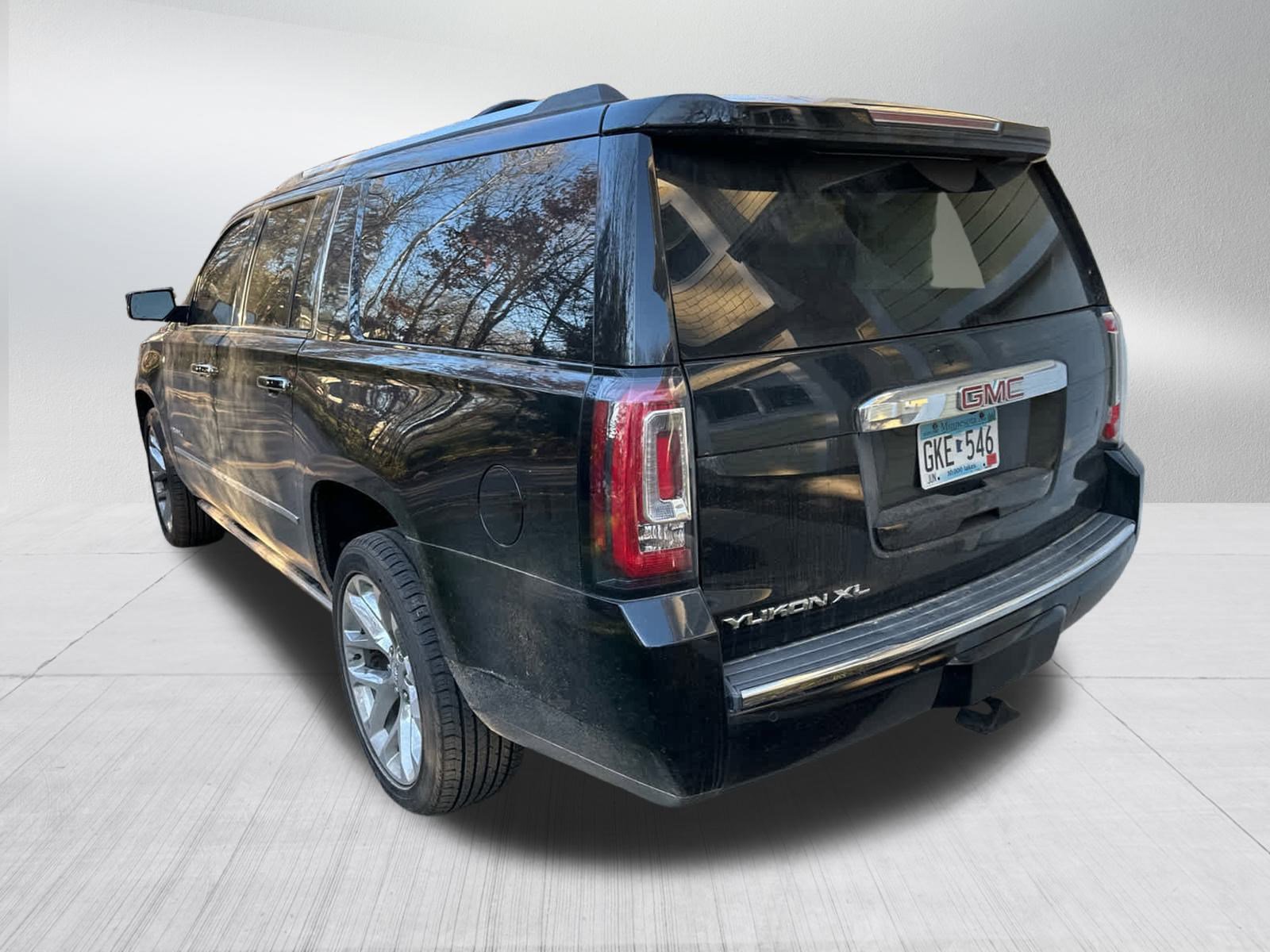 2016 Gmc Yukon XL Denali photo 3