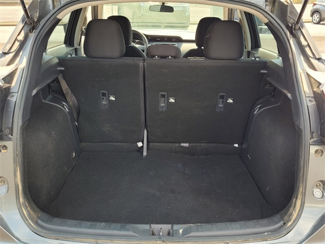 2024 Nissan Kicks S photo 12