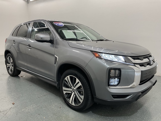 2023 Mitsubishi Outlander Sport SE photo 2