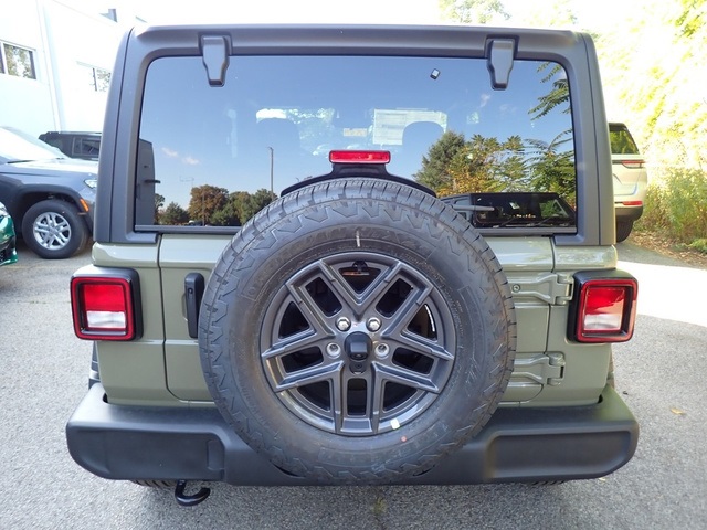 2025 Jeep Wrangler Sport S photo 3