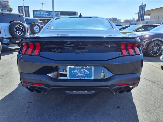 2025 Ford Mustang GT photo 3