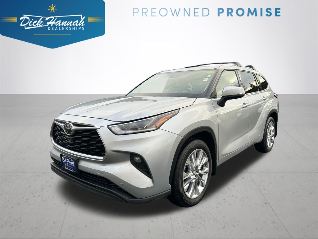 2021 Toyota Highlander Limited's photo