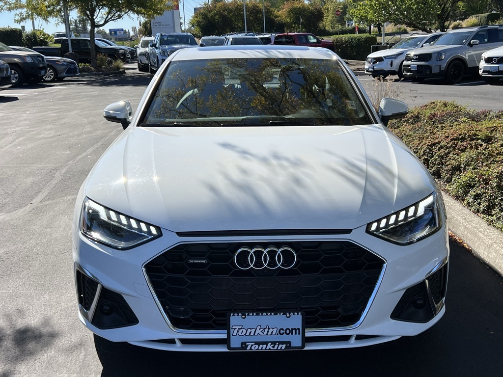 2024 Audi A4 45 S line Premium Plus Quattro photo 2