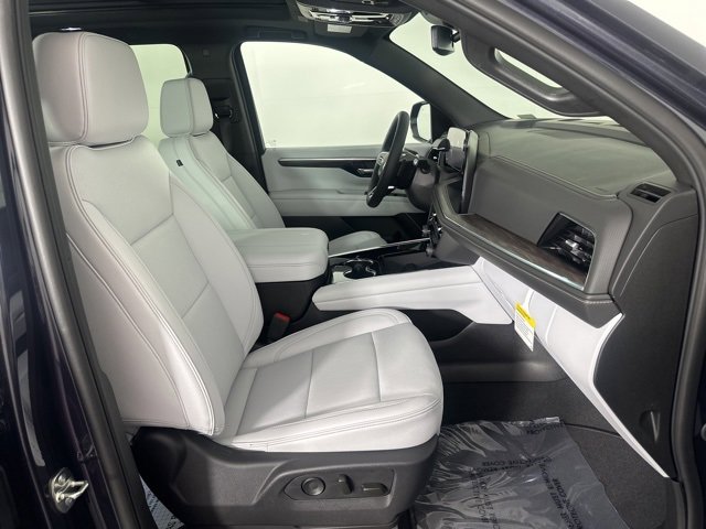 2026 Chevrolet Suburban Premier photo 9
