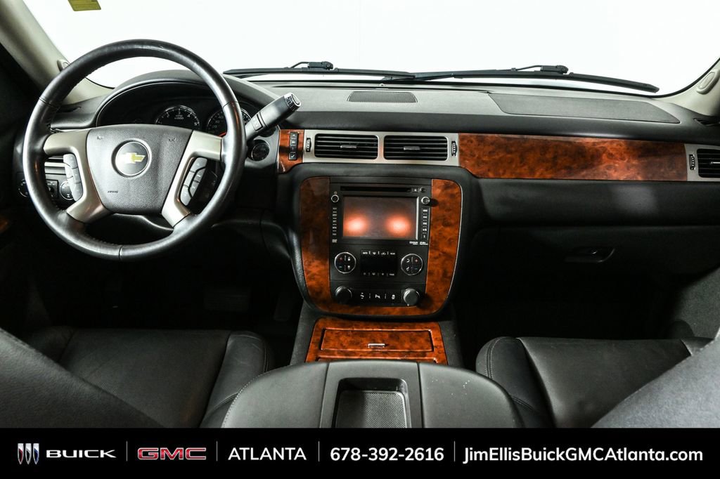 2013 Chevrolet Tahoe LTZ photo 18