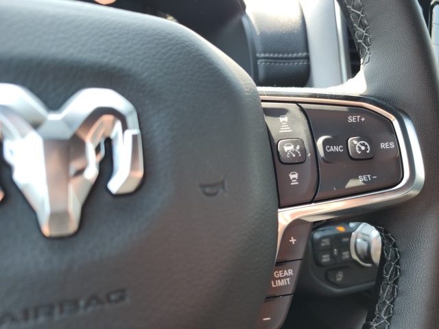 2025 Ram 1500 Laramie photo 25