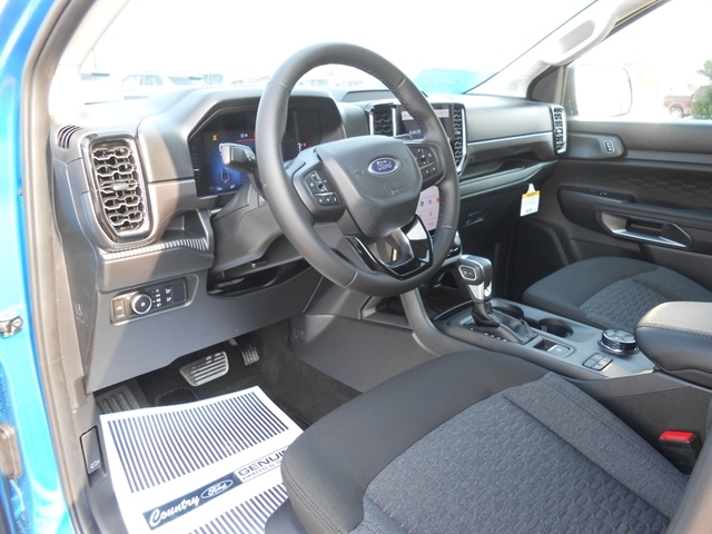2025 Ford Ranger XLT photo 2