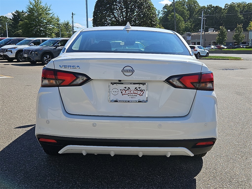 2025 Nissan Versa 1.6 SV photo 25