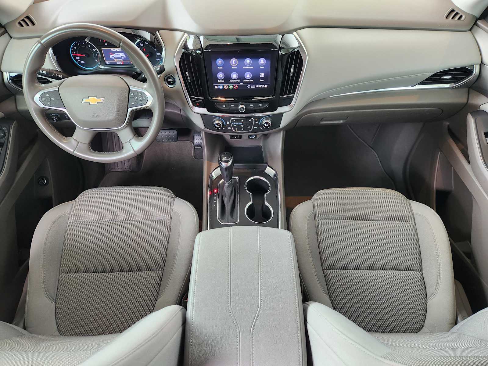 2020 Chevrolet Traverse Cloth photo 22