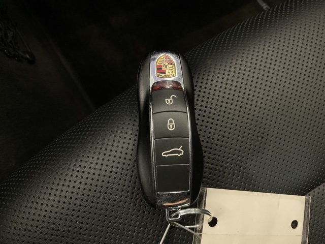 2016 Porsche Panamera E-Hybrid S photo 27