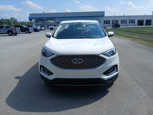 2024 Ford Edge SEL photo 8