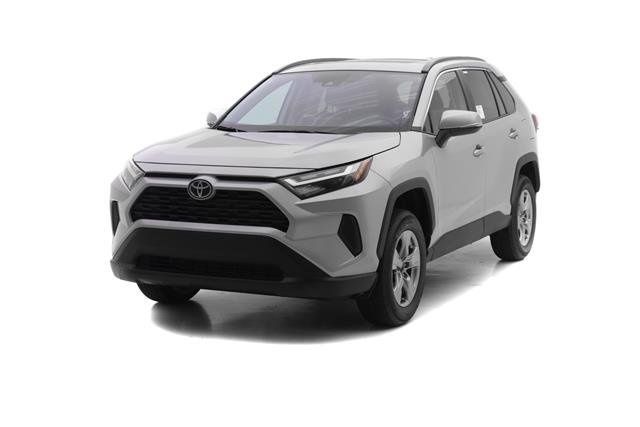 2025 Toyota RAV4 XLE's photo