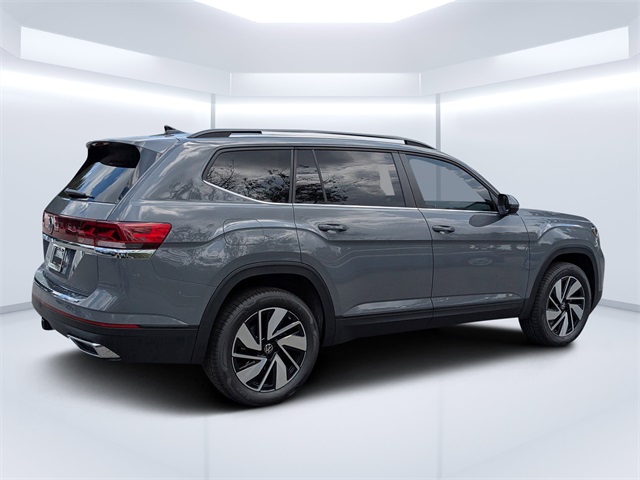 2026 Volkswagen Atlas SE Technology photo 3