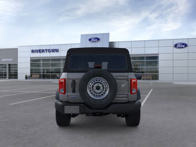 2025 Ford Bronco Base photo 5