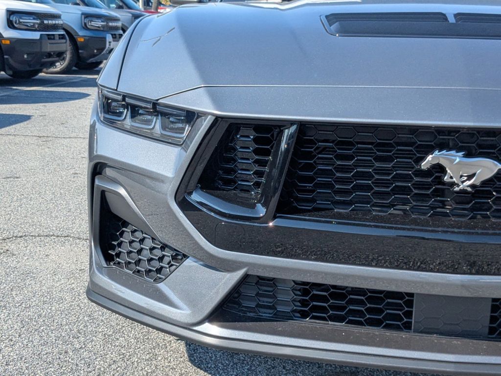2025 Ford Mustang GT Premium Convertible photo 10