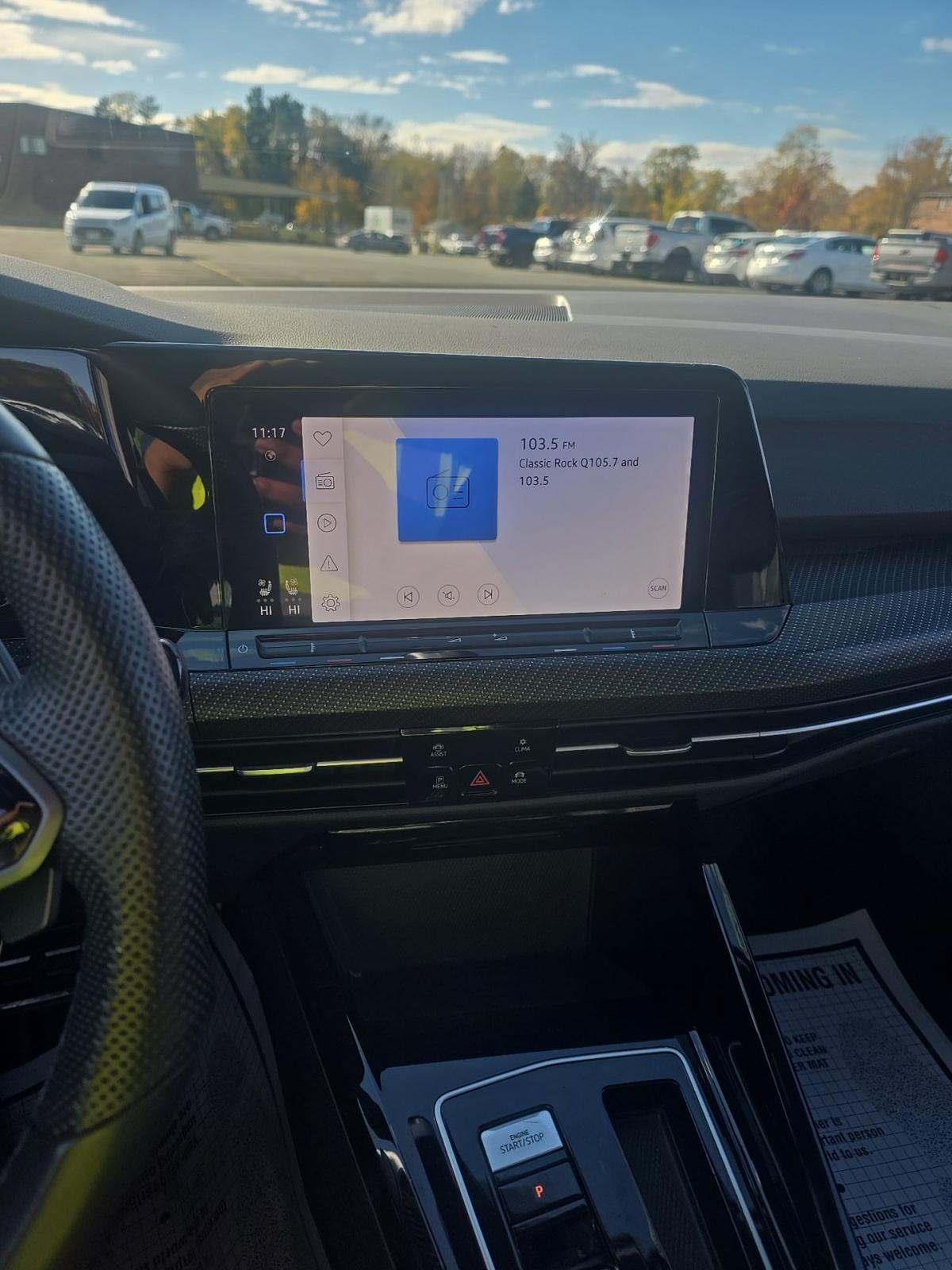 2023 Volkswagen Golf R photo 4