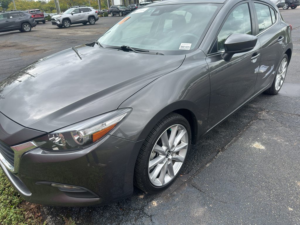 2017 Mazda Mazda3 Touring 2.5 photo 2