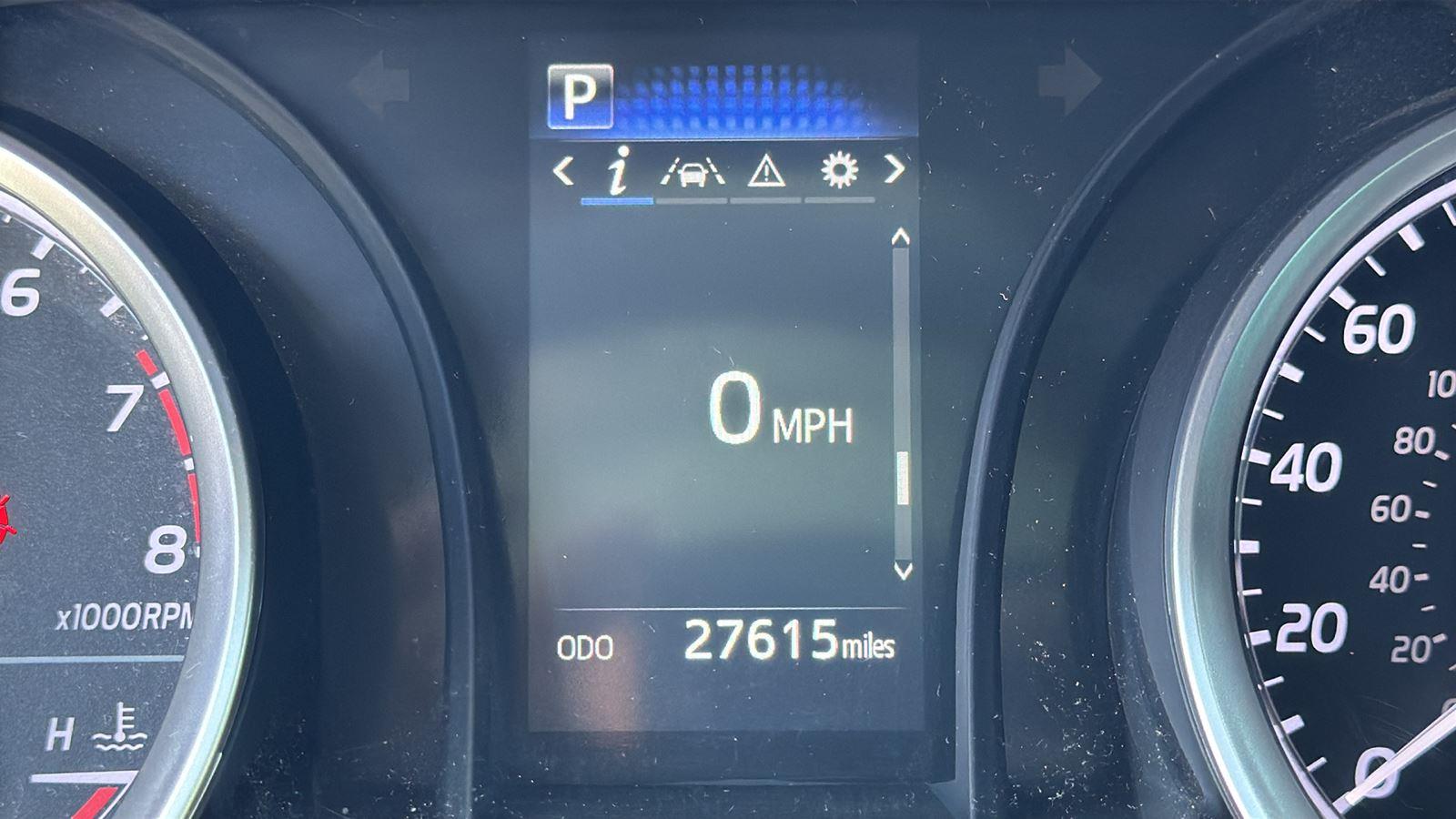 2024 Toyota Camry LE photo 9