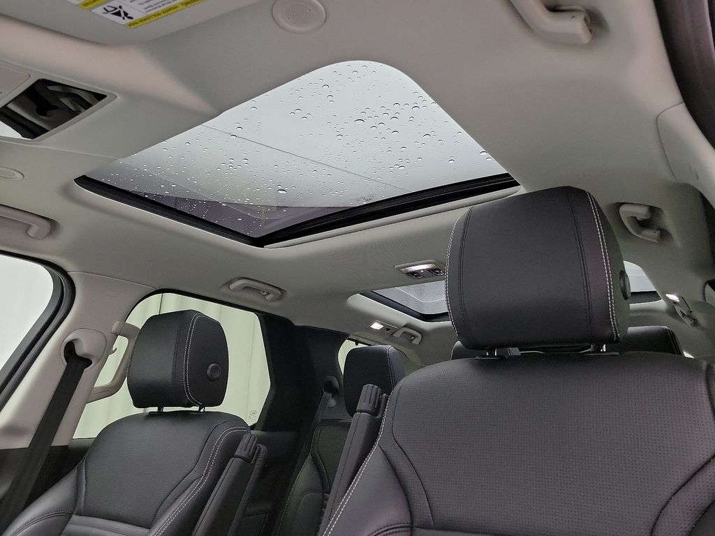 2021 Land Rover Discovery P300 S photo 4