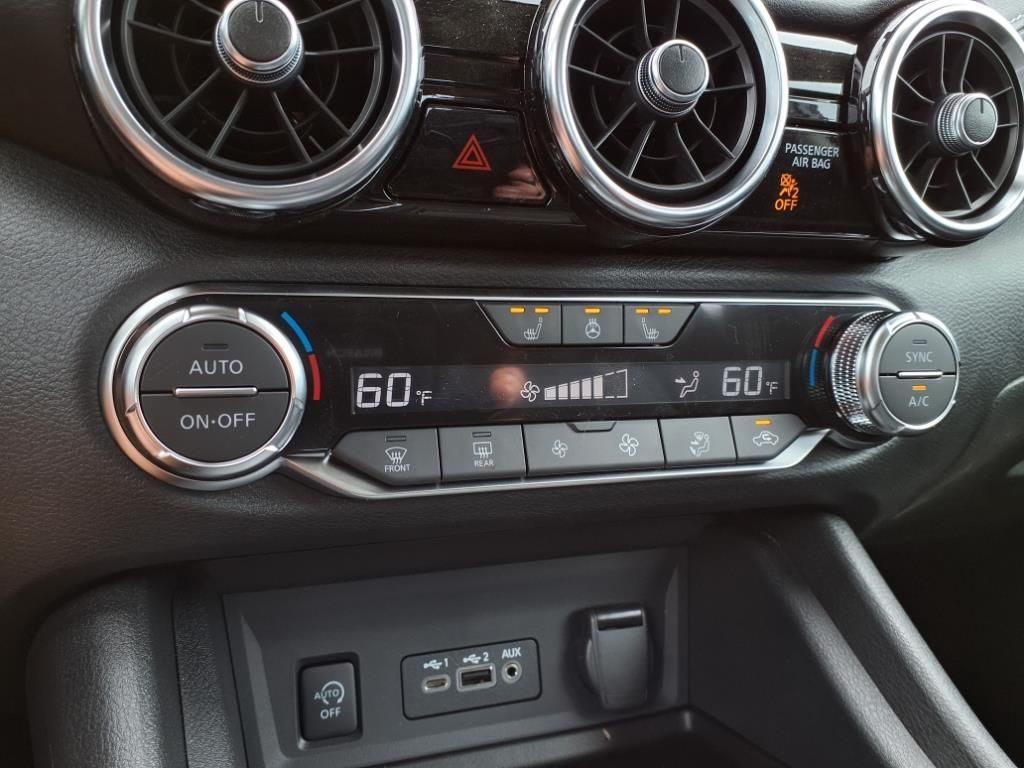 2025 Nissan Sentra SV photo 5