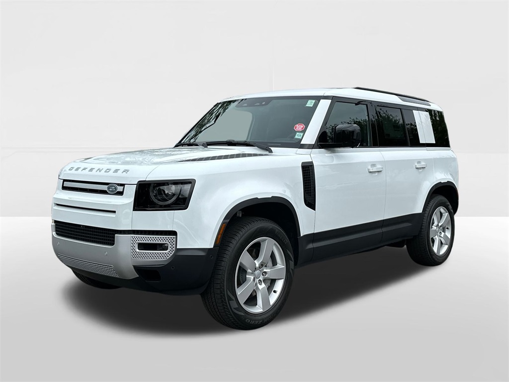 2025 Land Rover Defender S's photo