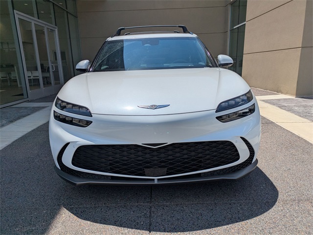 2024 Genesis GV60 RWD photo 8