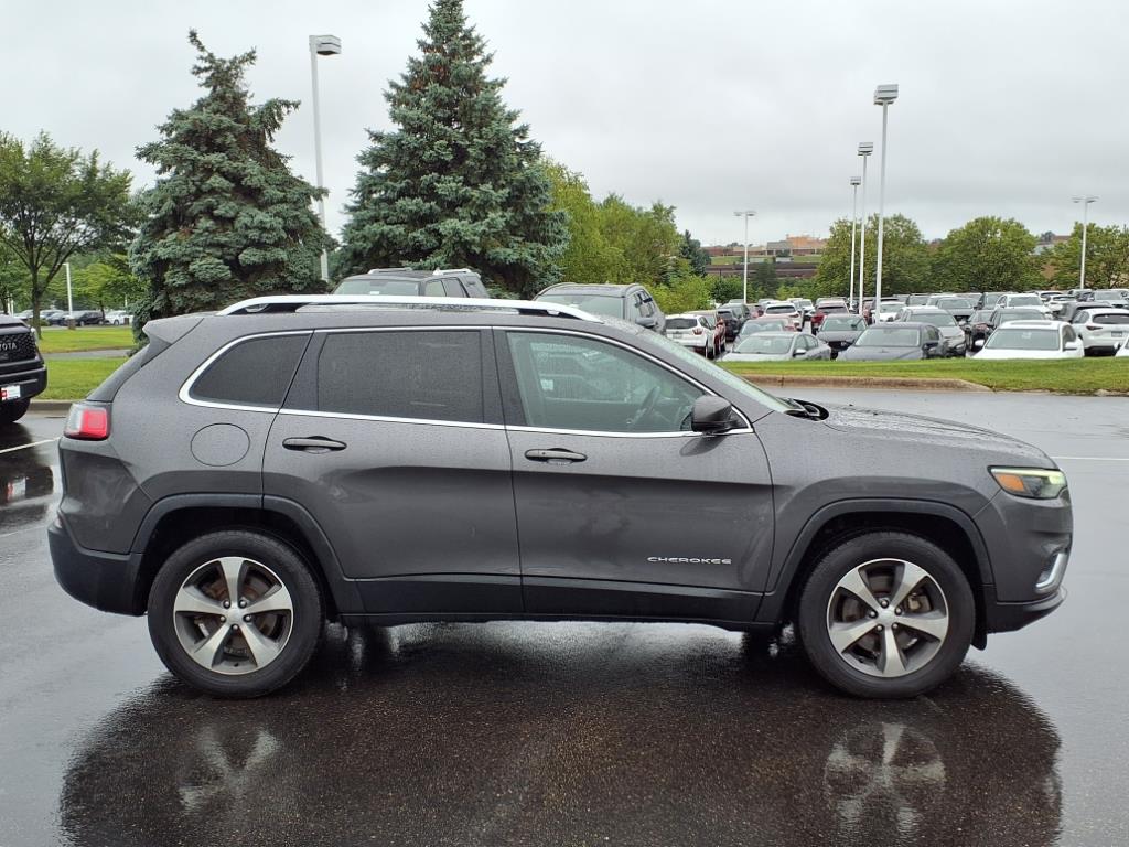 Used 2020 Jeep Cherokee Limited with VIN 1C4PJMDX7LD551887 for sale in Burnsville, Minnesota