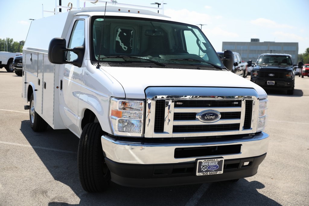 2025 Ford E-350 Base photo 6