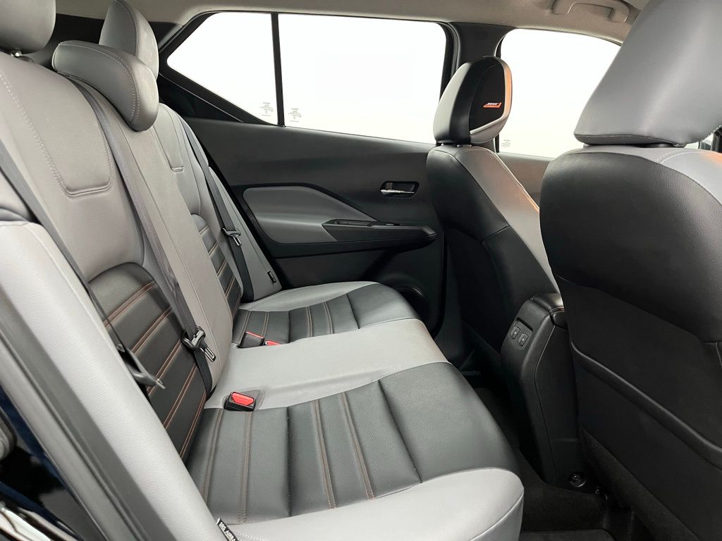 2023 Nissan Kicks SR photo 22