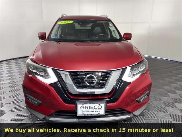 2017 Nissan Rogue SL photo 2