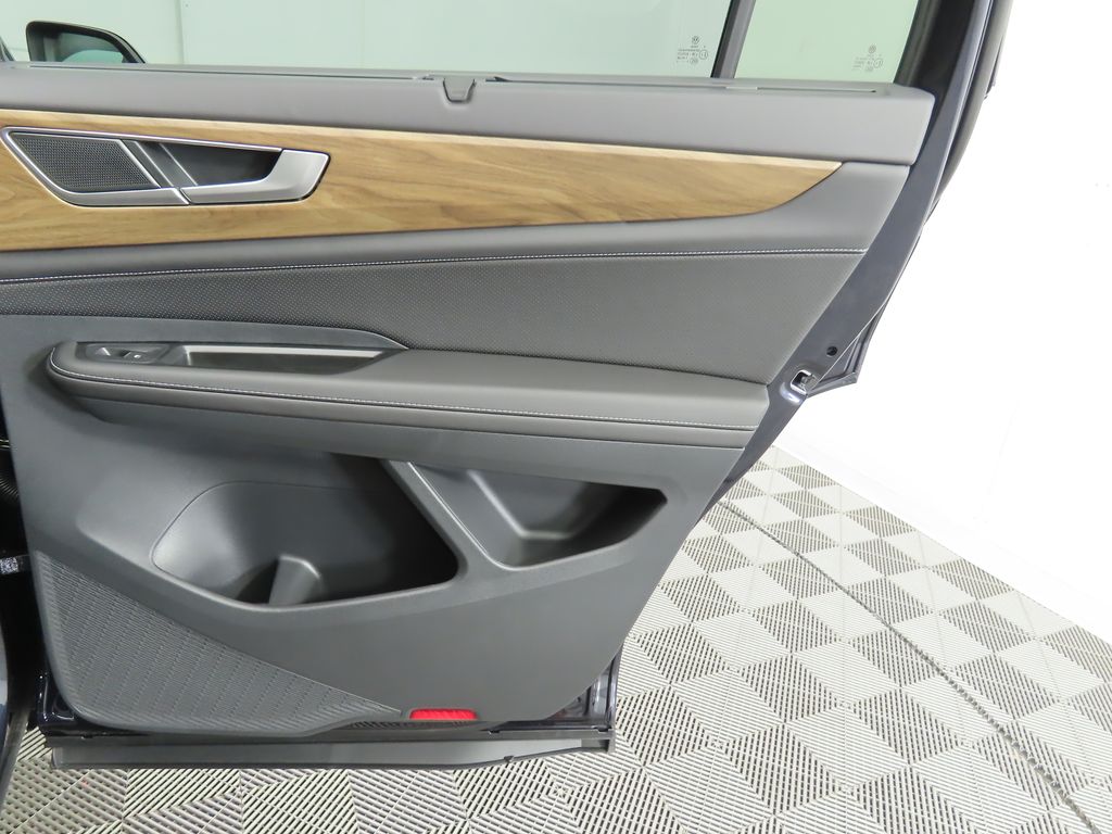 2026 Volkswagen Atlas SE Technology photo 26