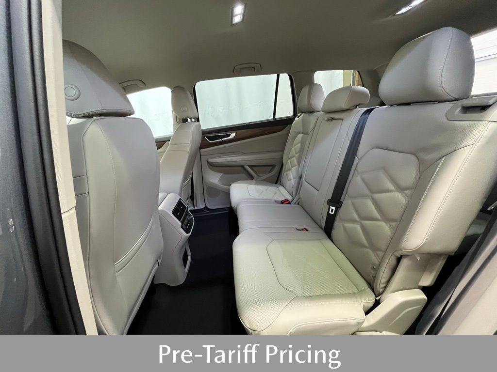 2025 Volkswagen Atlas SE Technology photo 21