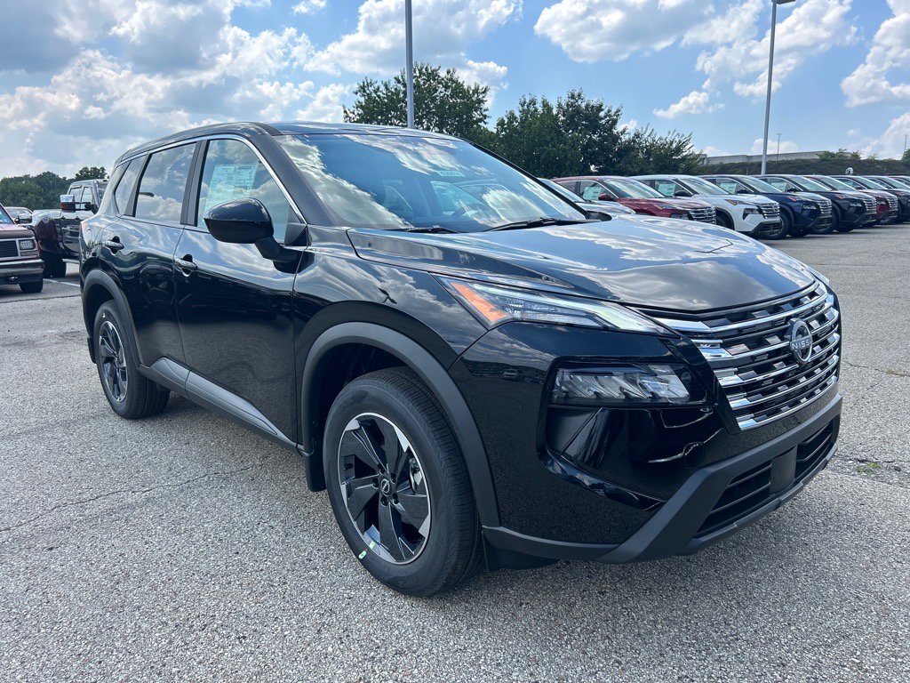 2026 Nissan Rogue SV's photo