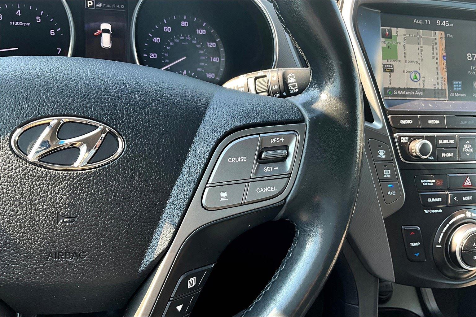 2017 Hyundai Santa Fe Limited Ultimate photo 16