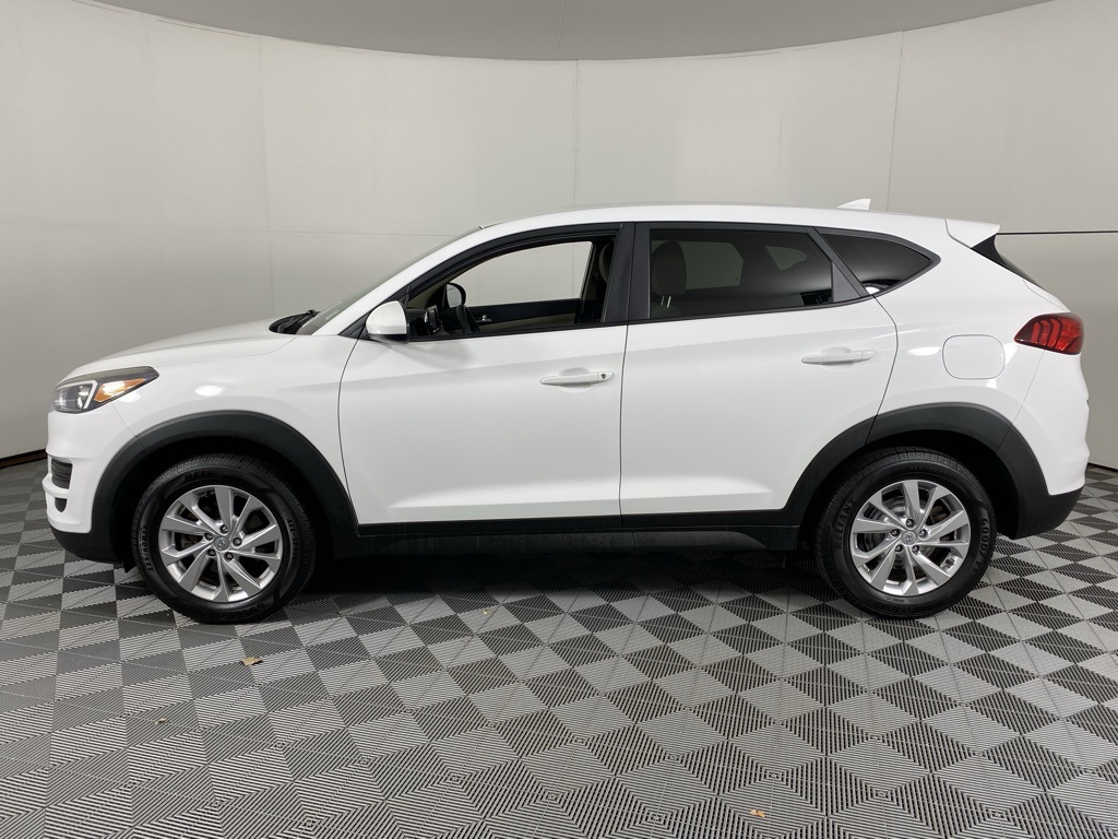 2019 Hyundai Tucson SE photo 3