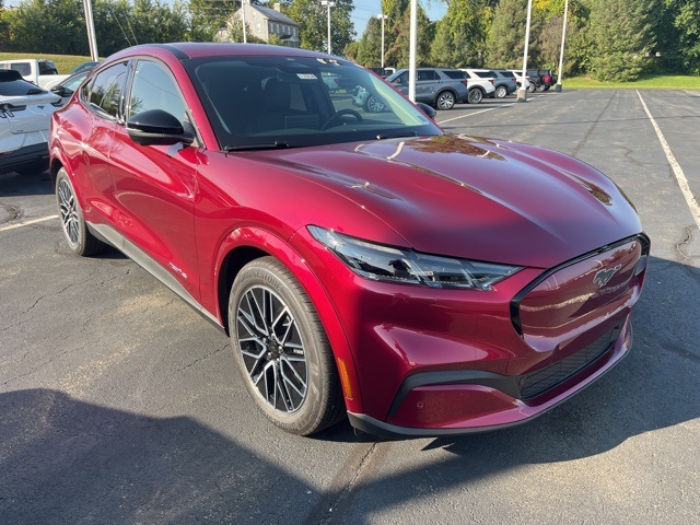2025 Ford Mustang Mach-E Premium photo 3