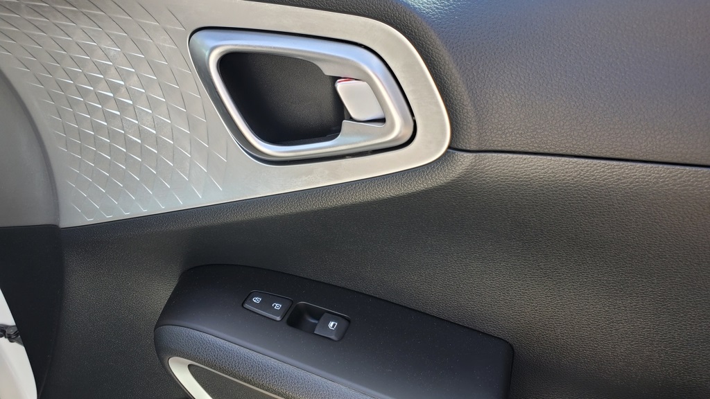 2023 Kia Soul LX photo 40