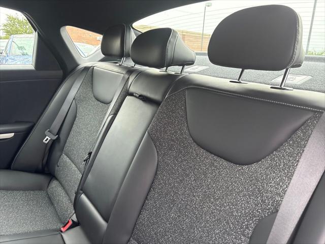 2025 Kia K4 GT-Line photo 15