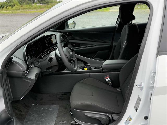 2025 Hyundai Elantra Hybrid SEL Sport photo 11