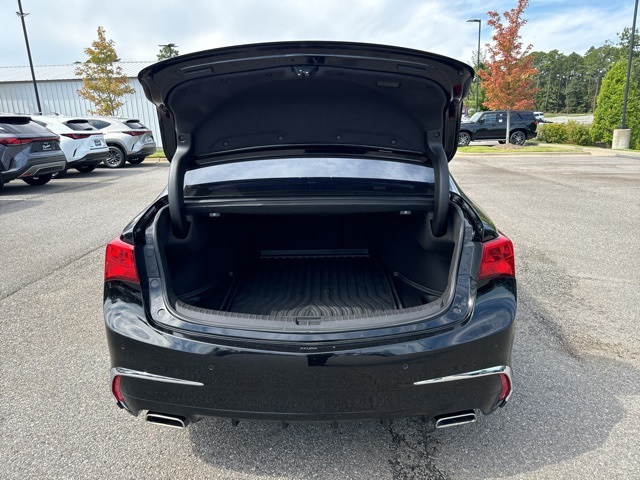2018 Acura TLX SH-AWD Advance photo 19