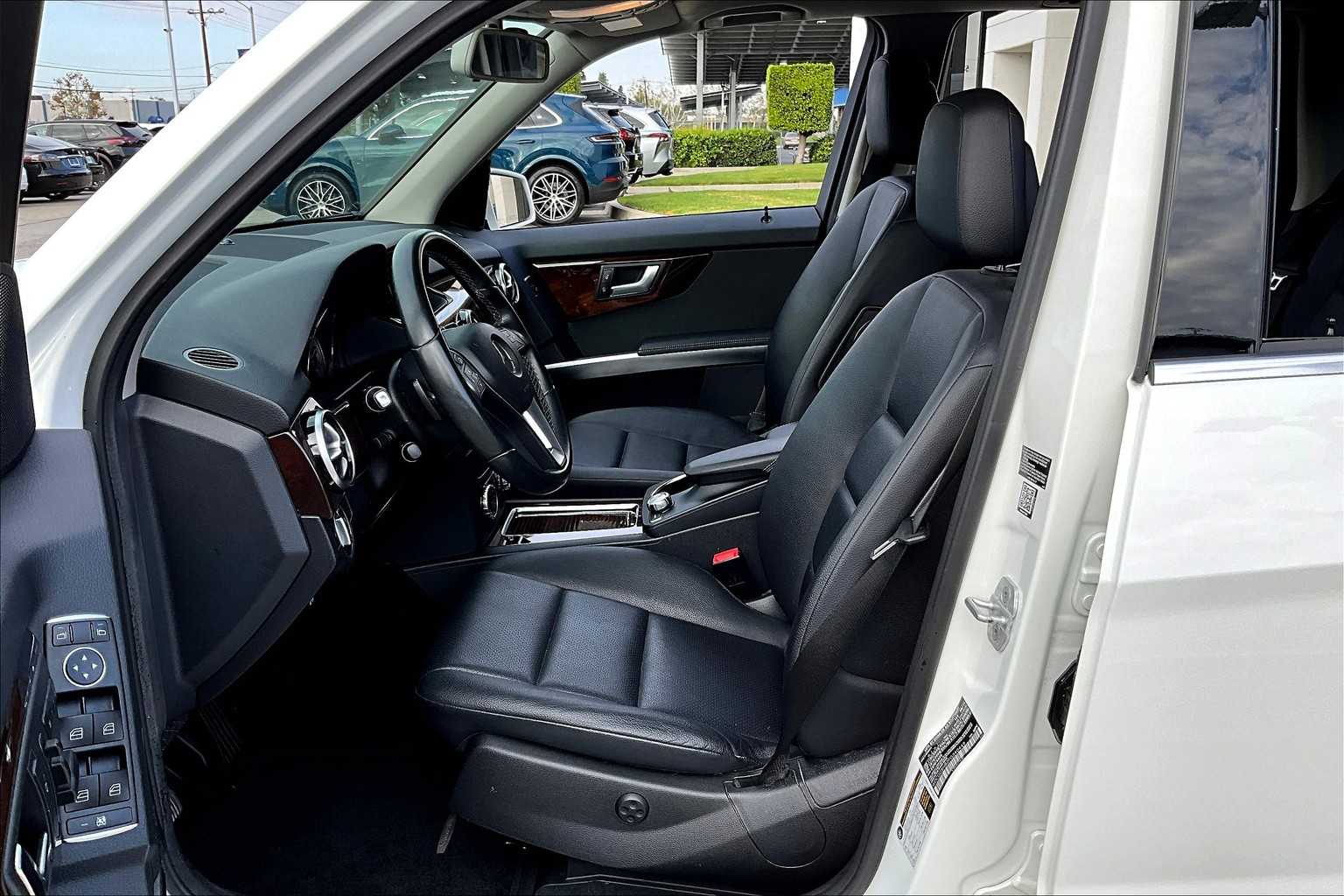 2015 Mercedes Benz GLK 350 photo 4