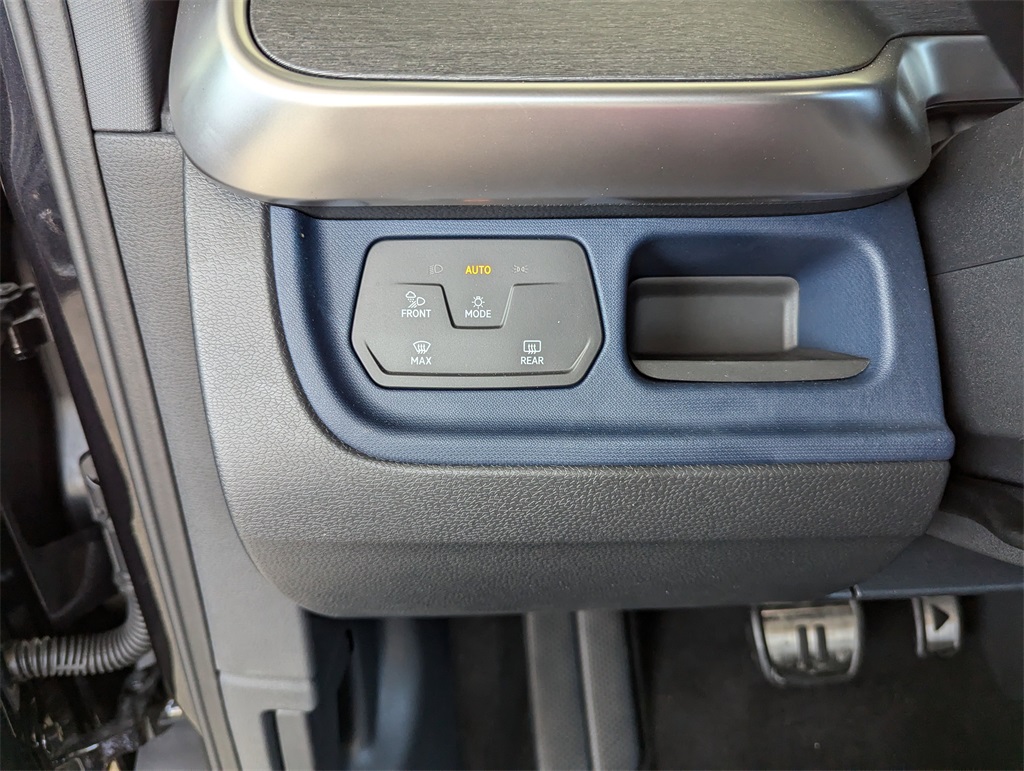 2025 Volkswagen ID. Buzz Pro S photo 17