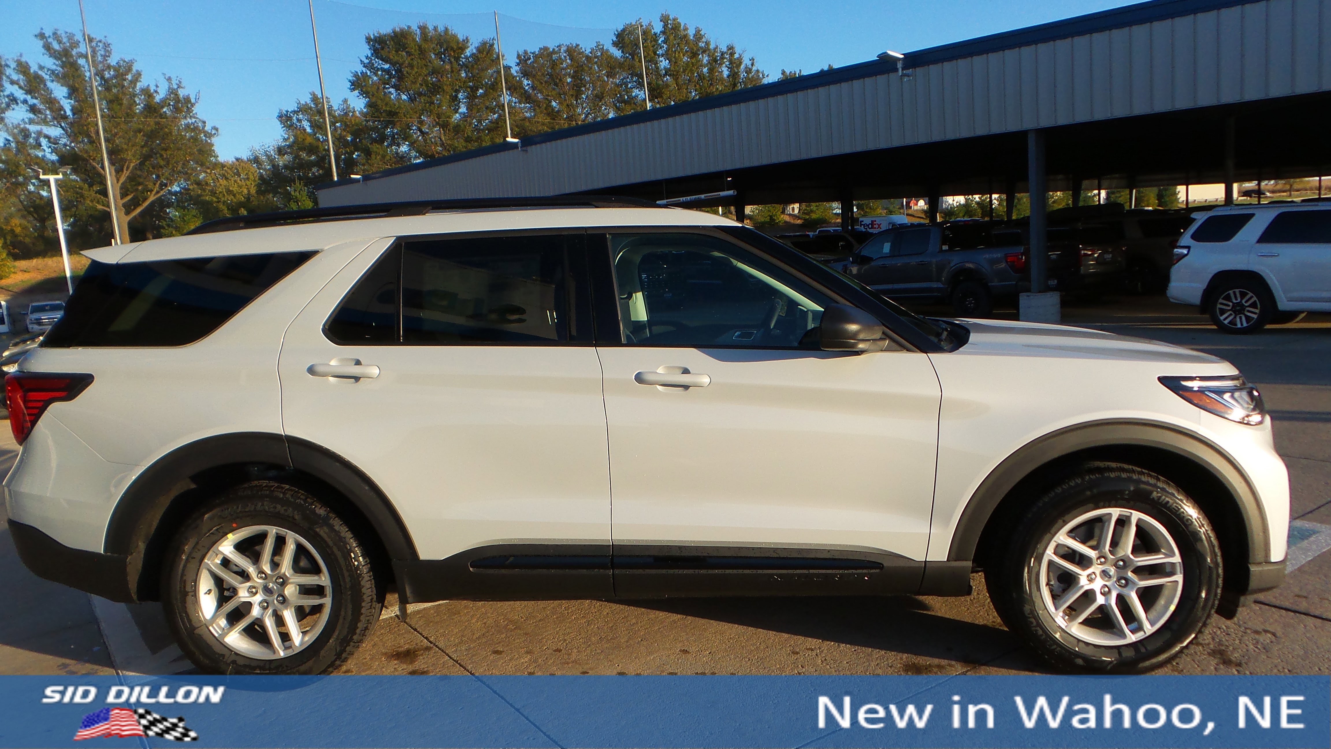 2026 Ford Explorer photo 4