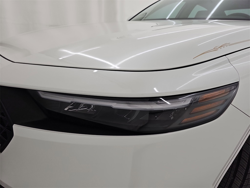 2025 Honda Accord LX photo 29